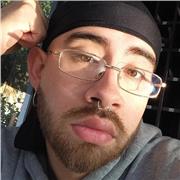 Joven con nivel de Inglés alto, puedo enseñarle a adultos, jovenes o niños